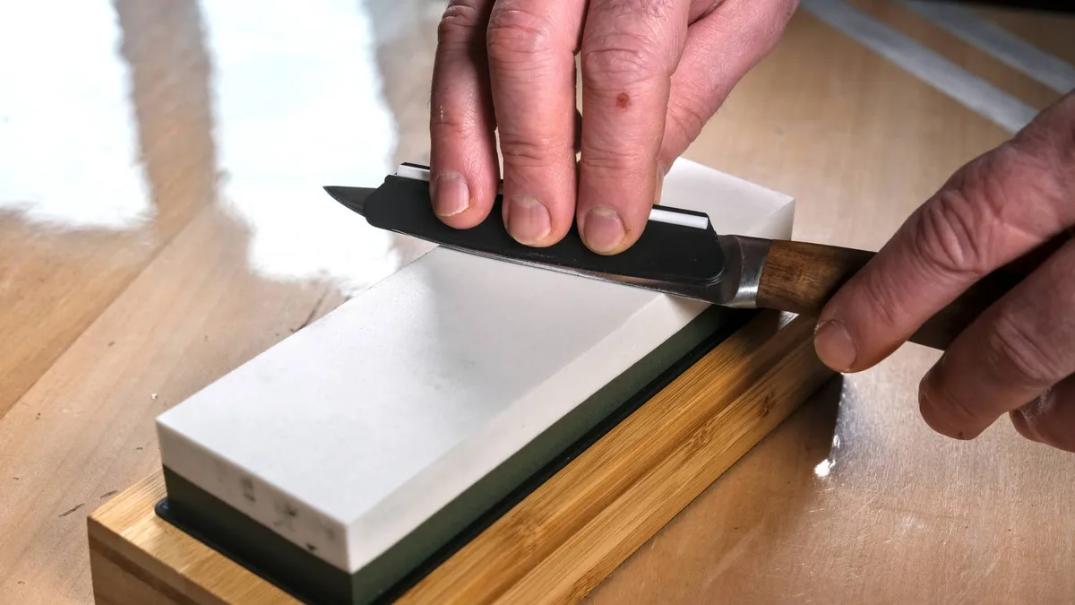 how do you sharpen kitchen knives