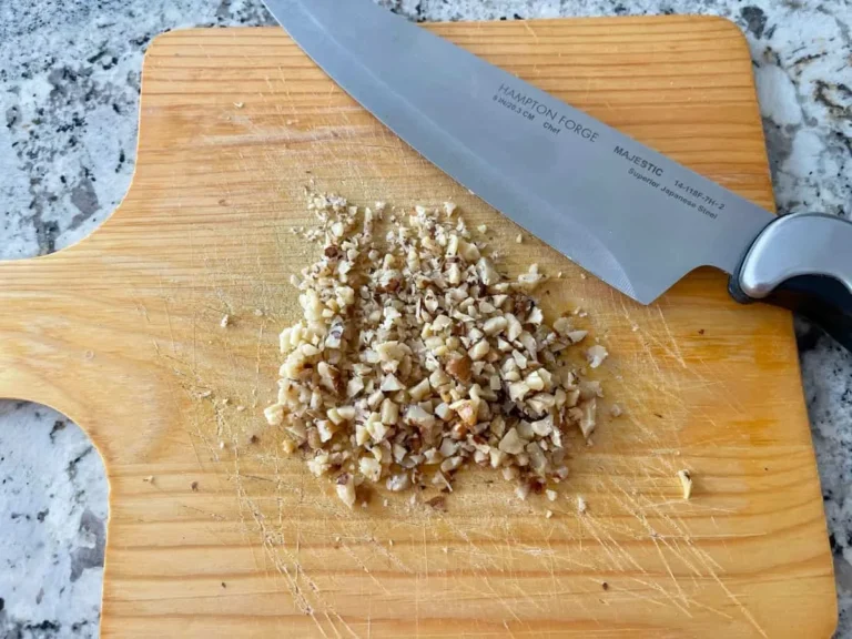 how to chop nuts without food processor