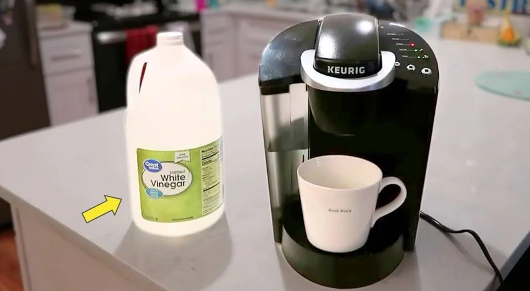 how to clean inside of keurig coffee maker