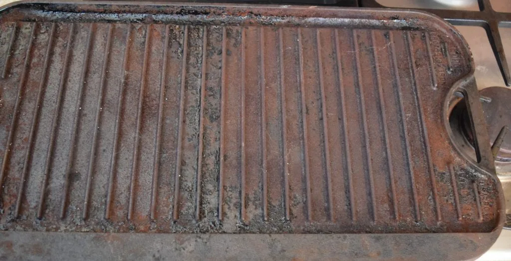 how to restore rusted cast iron griddle