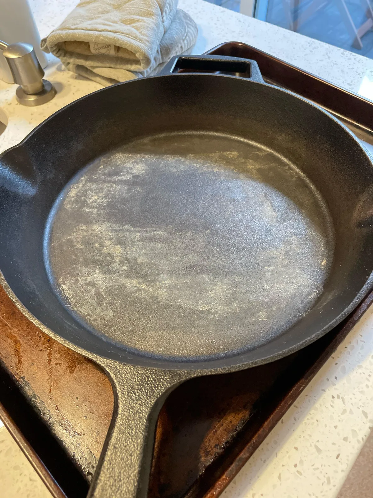 white vinegar (distilled, 5% acidity)